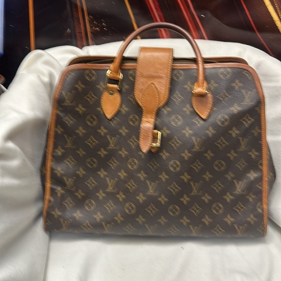 Louis Vuitton a little sticky on the inside pocket preloved - Picture 5 of 6